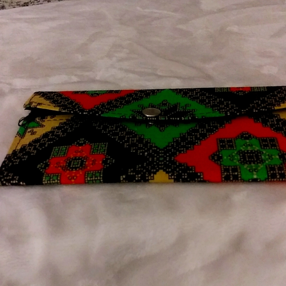A simple wallet made in Philippines. Very handy for use in your handbag.
